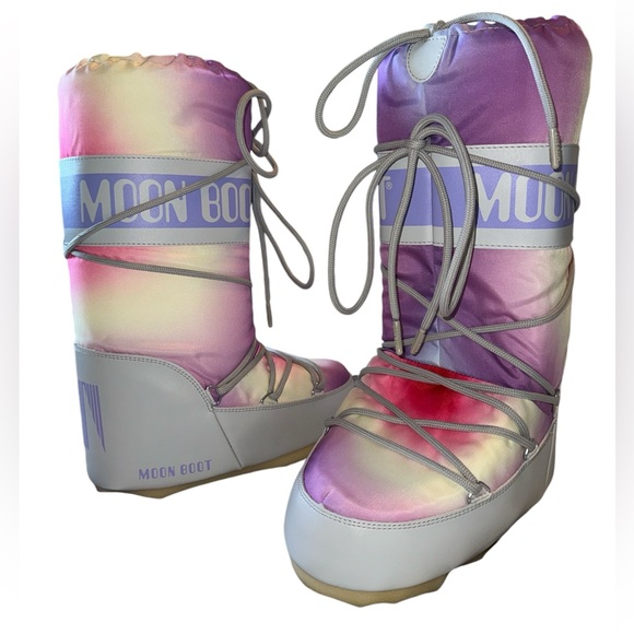 Tie Dye Moon Boot (35/38) - Picture 3 of 15